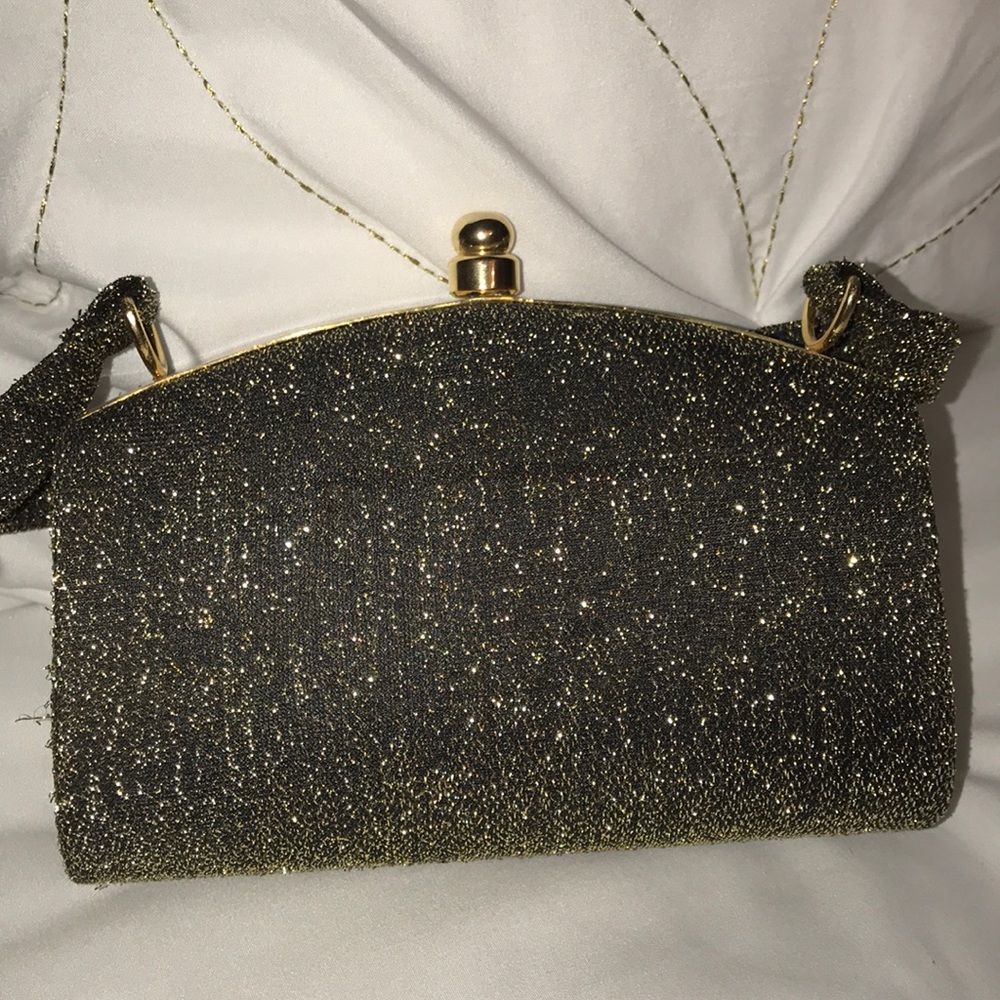 Elegant Clutch w/ strap